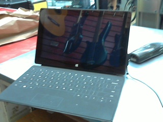 Laptop surface rt 64gb+charg
