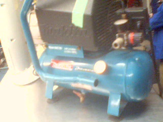 Compreseur makita