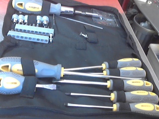 Outils orange pour cocking