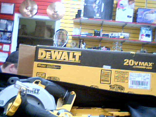 Lampe dewalt + batt