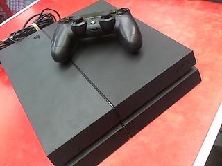With controller and cables 1tb