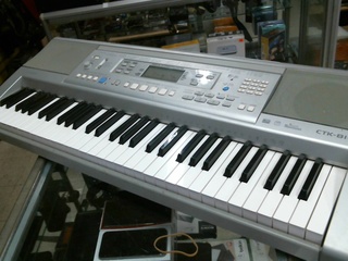 Synthetiseur+batteries no cable