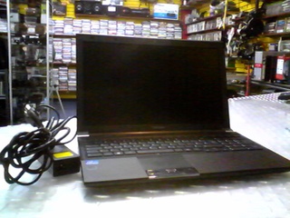 Ordinateur portable windows 11 avec char