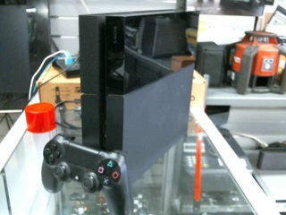 Playstation 4 avec manette