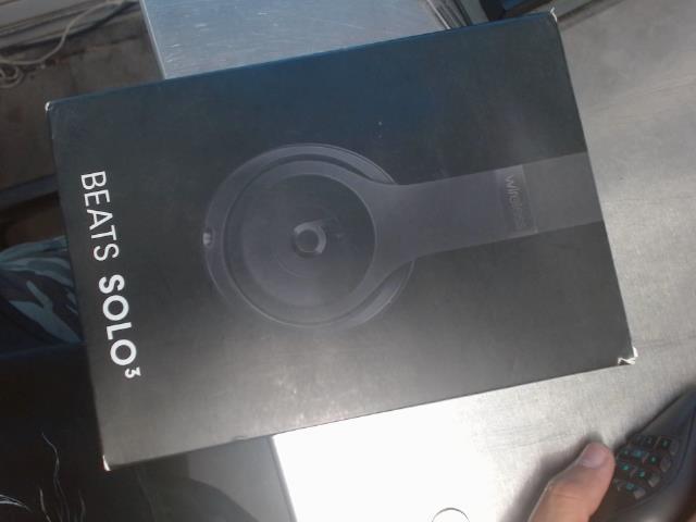 Ecouteurs beats noire dans sac+fils
