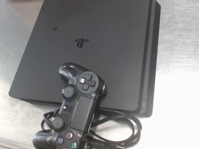 Console ps4 slim  noire + cable et 1cont