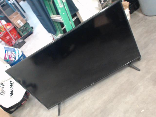 Tv + manette 50 pouces