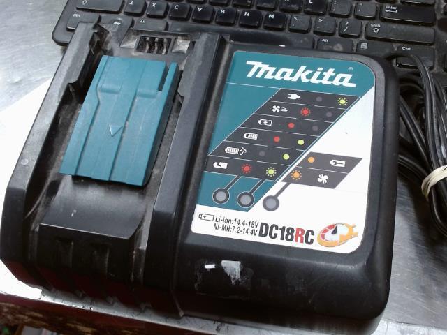 Chargeur a batterie makita
