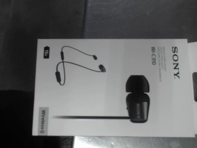Wireless earbuds