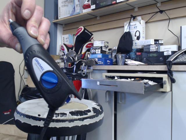 Dremel engraver