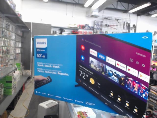 Televiseur smart 4k 50 pouces manette