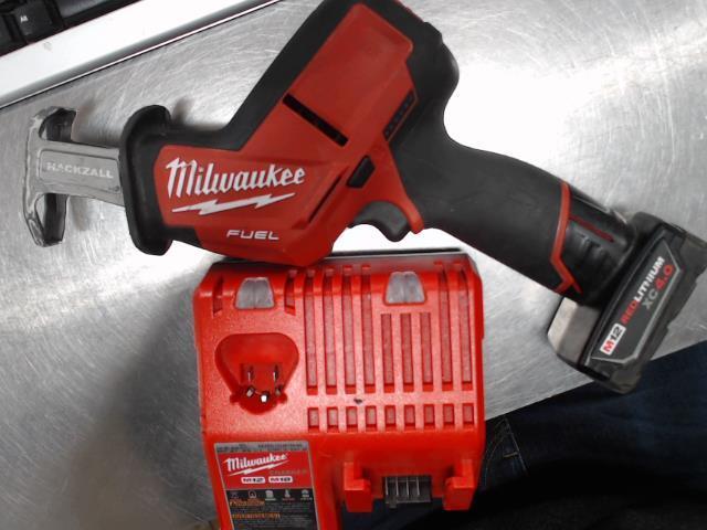 Hackzall milwaukee avec batt m12