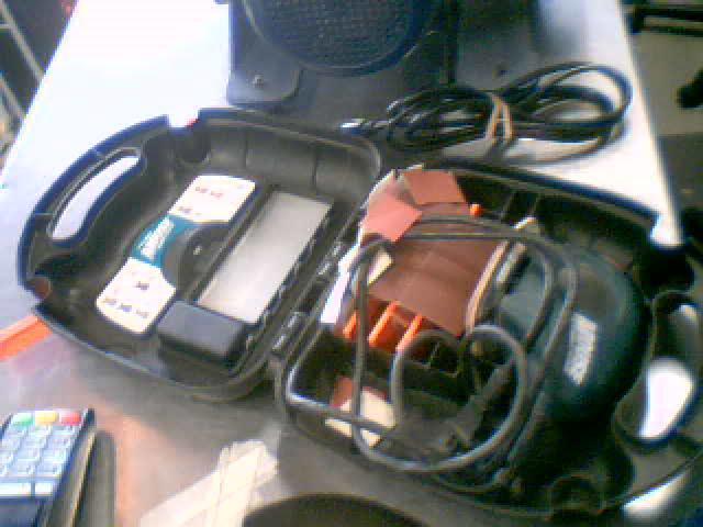 Sableuse dans boite electrique